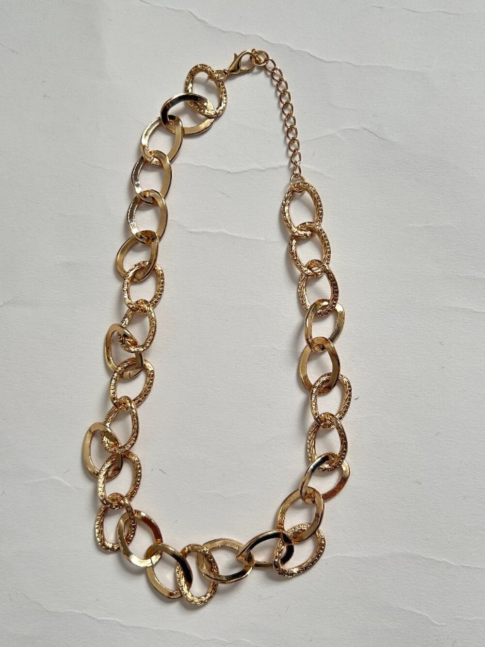 Gold Tone Chunky Link Collar Chain Necklace Statement Fashion 19" Women’s Choker